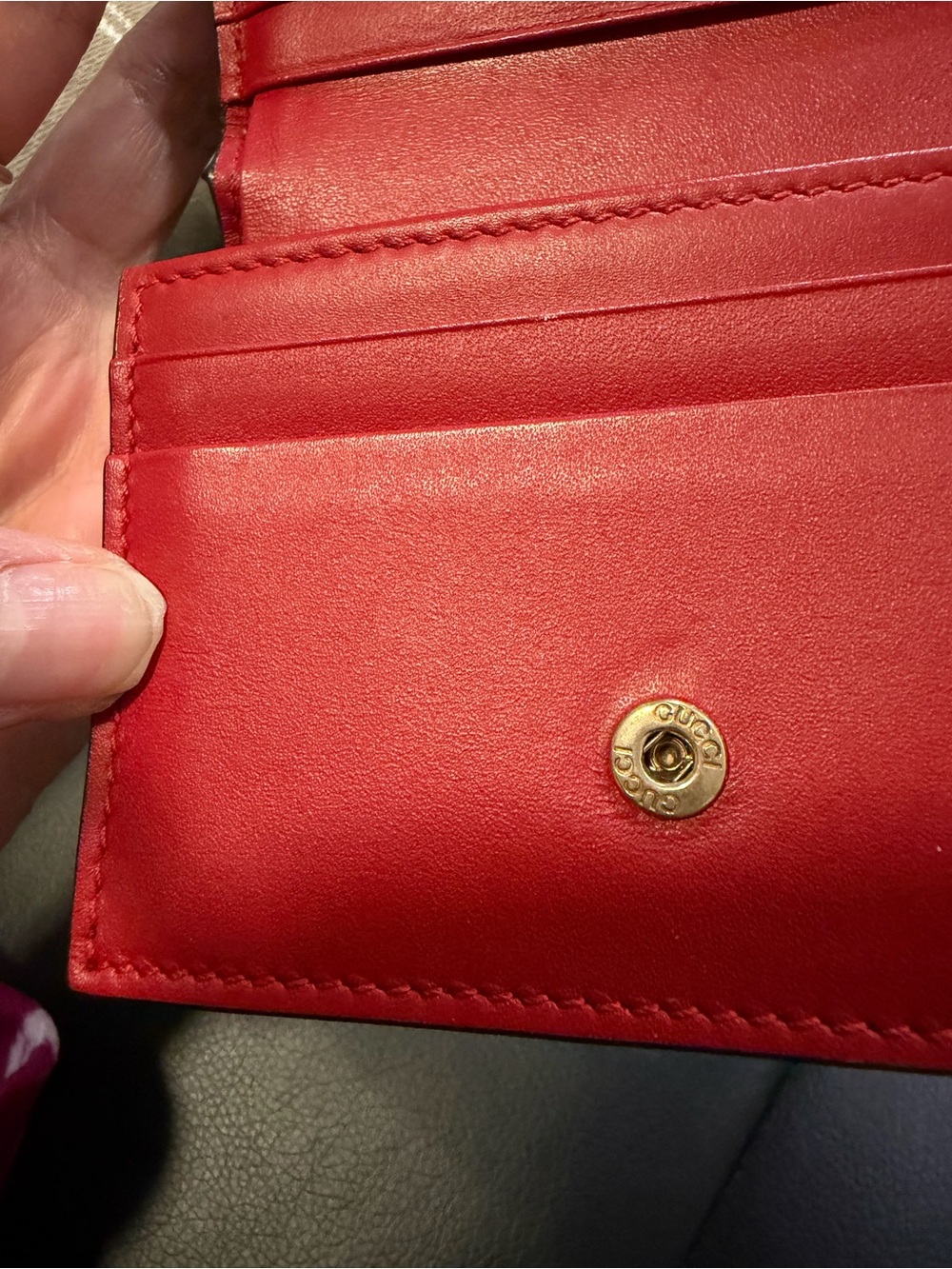 Authentic GUCCI cherry bifold wallet - Picture 6 of 12